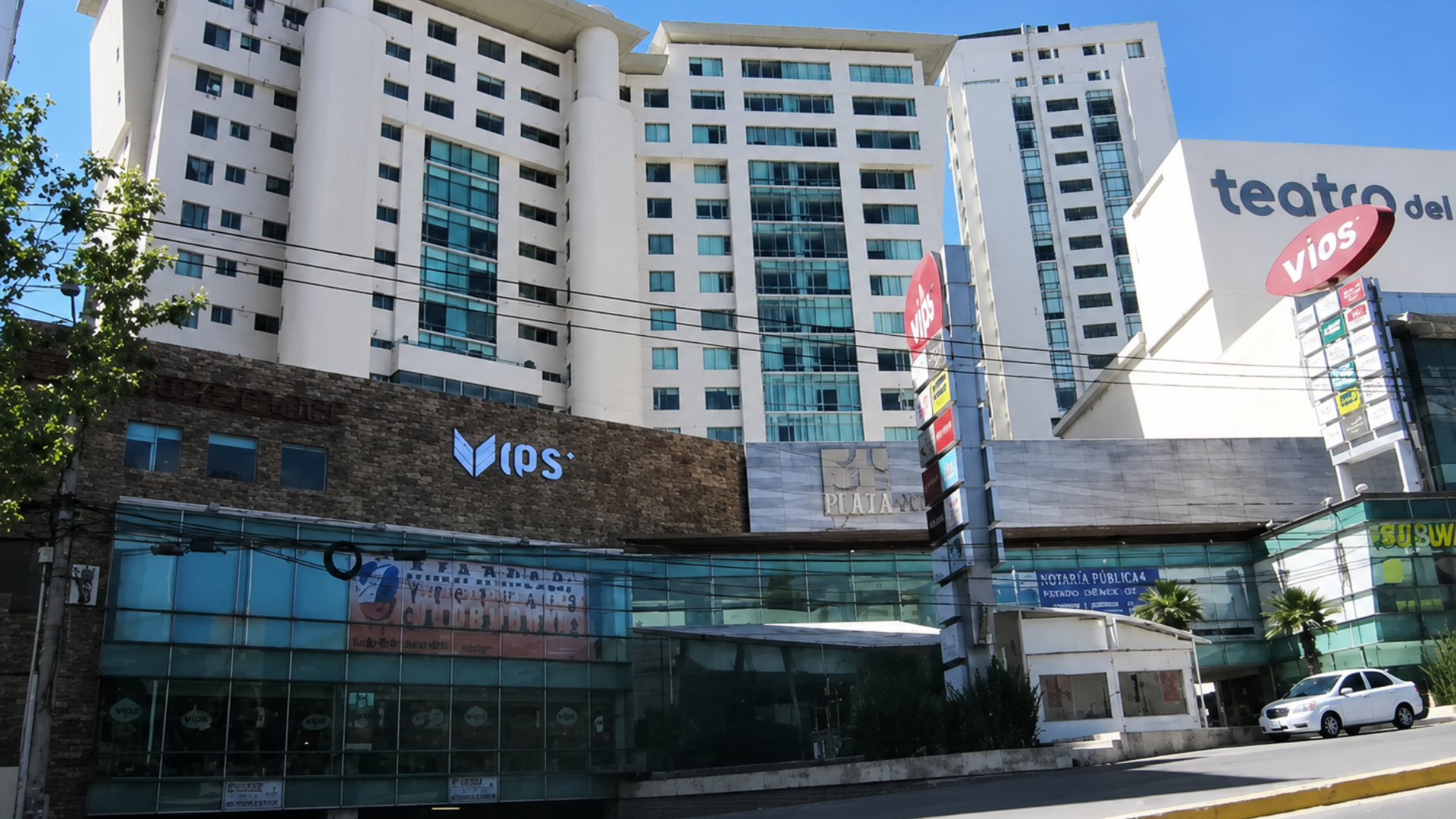 Plaza Victoria